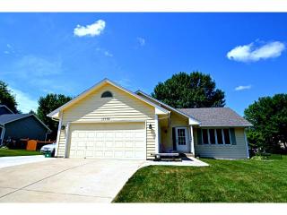 17355 Greenview Cir, Lakeville, MN 55044-9559