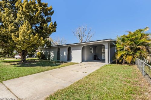 4255 Clarinda St, Orlando, FL 32811-4204