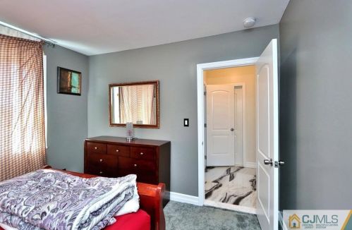 16 Dayton Cres, Bernardsville NJ  07924-2704 exterior