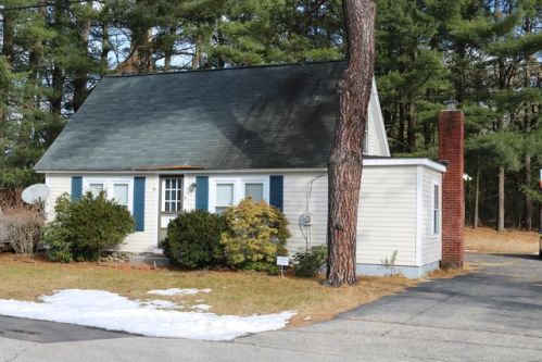 6 Roy St, Concord, NH 03301-5758
