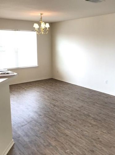 215 Rinehardt St, Monadale, TX 78634-3291