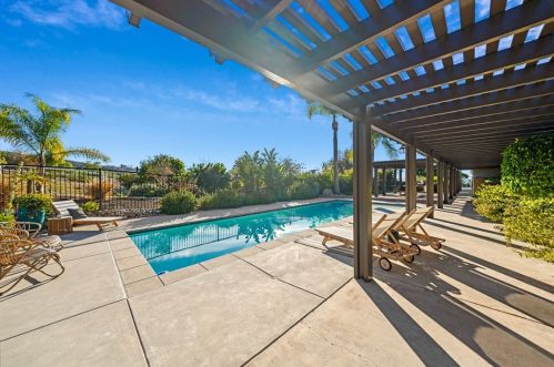 39386 Chaparral Dr, Temecula CA  92592-8822 exterior