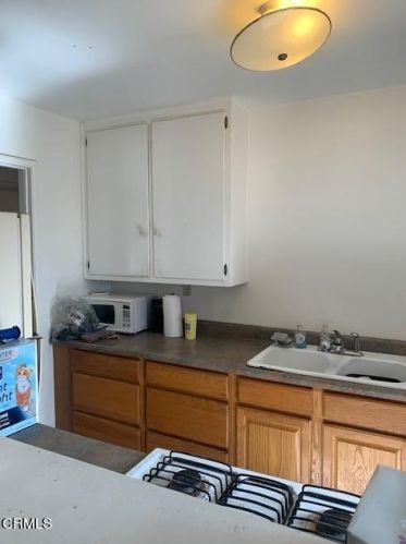 164 Navarro St, Oxnard CA 93030-6153 exterior