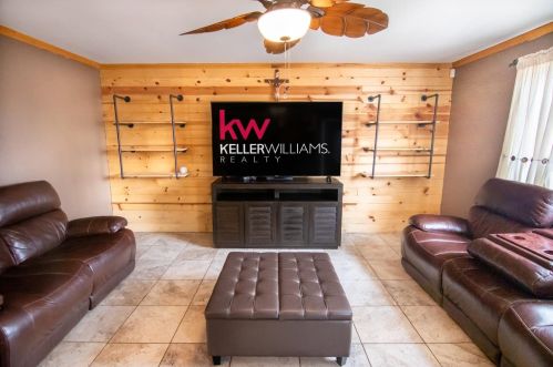 486 O St, Lathrop, CA 95330-9524