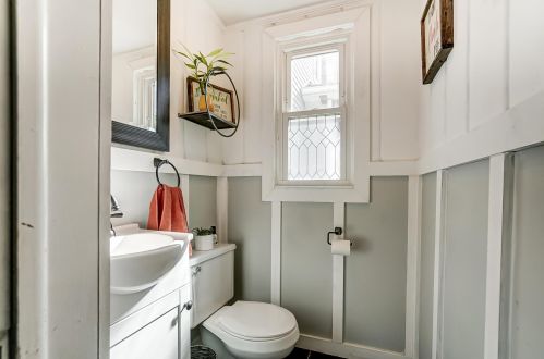 179 High St, London OH  43140-1315 exterior