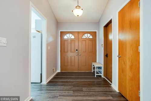 1407 6th St, Saint Paul, MN 55106-4803
