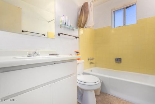 6830 15 St, Phoenix AZ 85006-1125 exterior