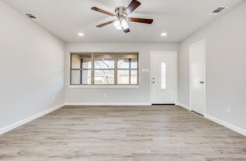 1239 Dalhart Dr, Richardson, TX 75080-5807