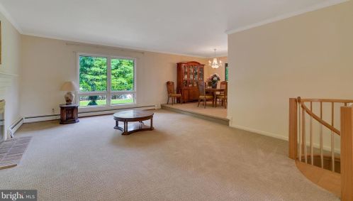 2136 Old Skippack Rd, Harleysville PA  19438-1367 exterior