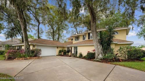 545 Country Club Dr, Titusville FL  32780-4976 exterior