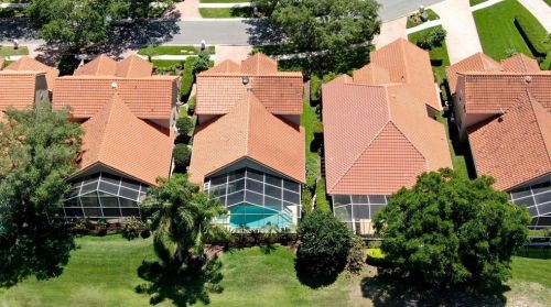 18912 Place Marquette, Lutz FL  33558-5312 exterior