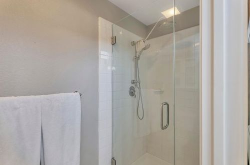 17337 Tassajara Cir, Morgan Hill CA  95037-7023 exterior