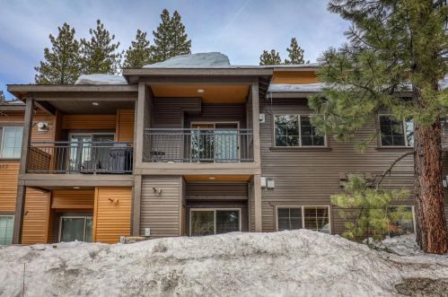 10183 Palisades Dr, Truckee CA  96161-1979 exterior