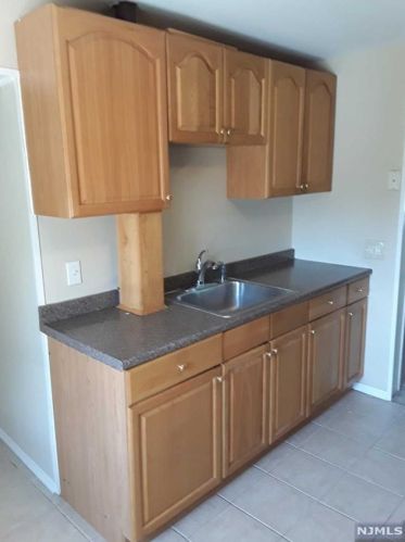 321 Washington Ave, Dumont NJ  07628-1522 exterior