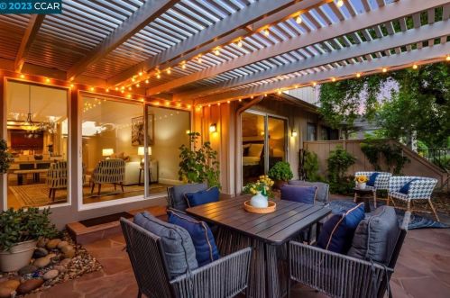 2145 Myrtle Beach Ln, Danville CA  94526-6213 exterior