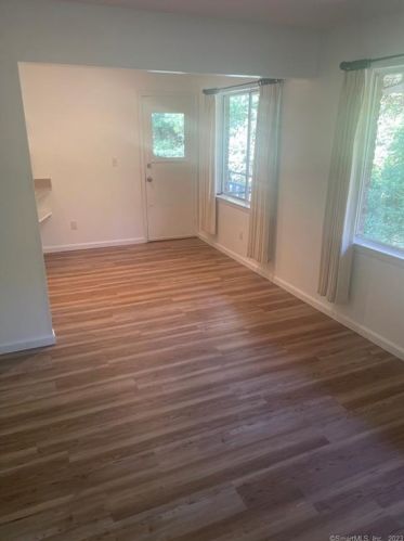213 Southport Woods Dr, Southport, CT 06890-1165
