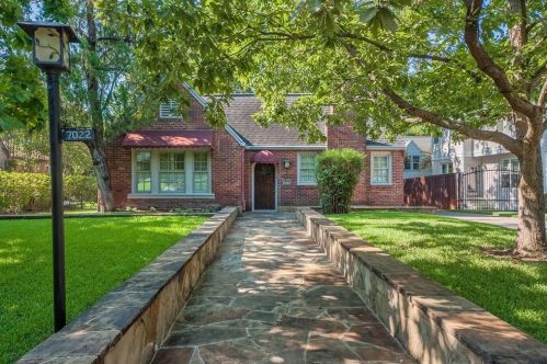 7022 Clayton Ave, Dallas, TX 75214-4012