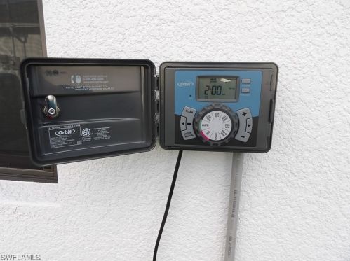 301 15th Ter, Cape Coral FL  33909-1239 exterior