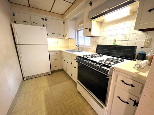 1708 Noble St, Pittsburgh PA  15215-2638 exterior