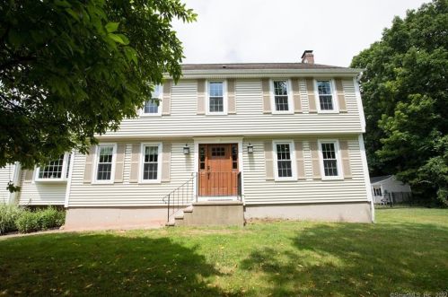 597 Woodhouse Ave, Wallingford, CT 06492-5450