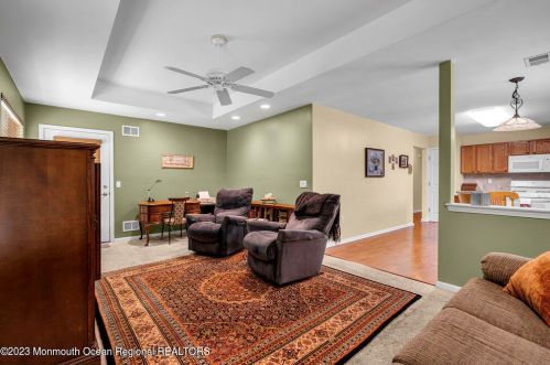 5 Winding River Rd, Lakewood NJ  08701-5734 exterior