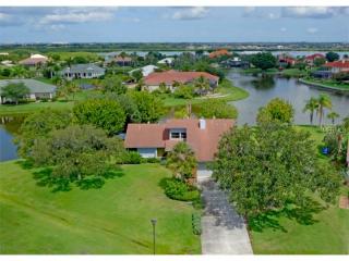 6191 9th Avenue Cir, Bradenton, FL 34212-9561