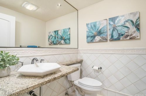 607 Oak Grove Dr, Glendora CA  91741-2258 exterior