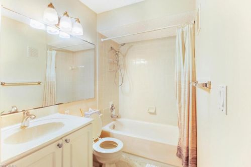 2226 Arbour Walk Cir, Naples FL  34109-6857 exterior