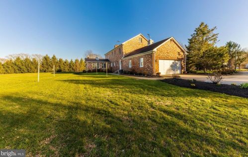 520 Lakeview Dr, Auburn NJ  08085-1248 exterior