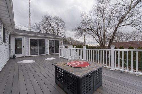 21 Jaffrey St, Providence RI  02919-6632 exterior