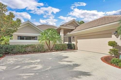 155 Coventry Pl, West Palm Beach, FL 33418-8033