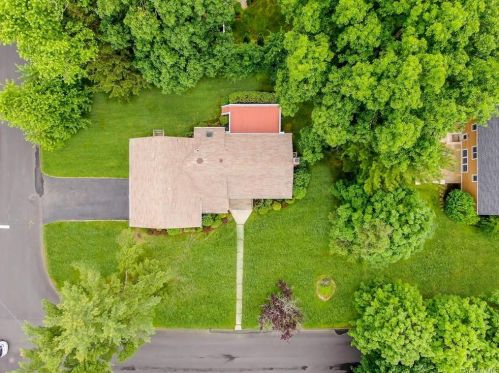 16 Bonwit Rd, Rye Brook NY  10573-1936 exterior