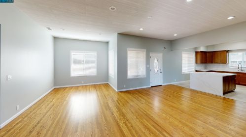 1242 Metten Ave, West Pittsburg CA  94565-6226 exterior