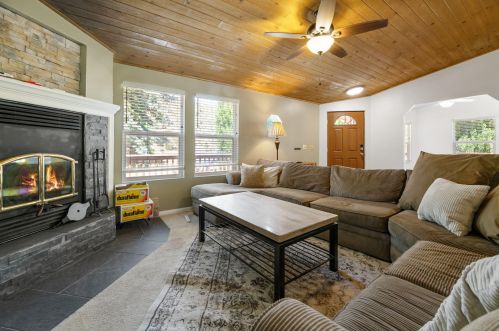 47125 Monte Vista Dr, Big Bear City CA  92314-9102 exterior