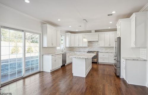 286 Washington St, Berkeley Heights NJ  07922-1123 exterior