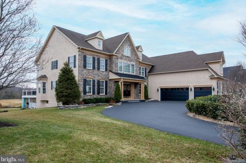 538 Championship Dr, Harleysville, PA 19438-2177