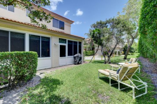 6798 Via Regina, Boca Raton FL  33433-3927 exterior