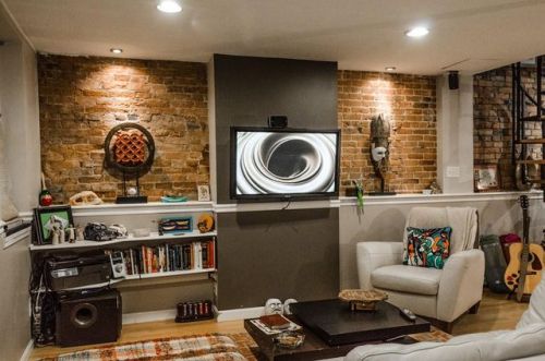 11 Medford St, Chelsea, MA 02150-2614