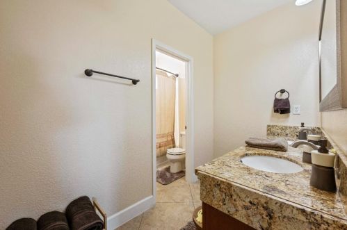 9980 Shiraz Pl, Elk Grove CA  exterior