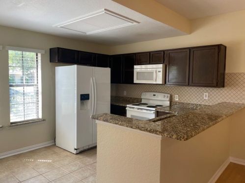 2708 Brittany Dr, Euless TX  76039-7604 exterior