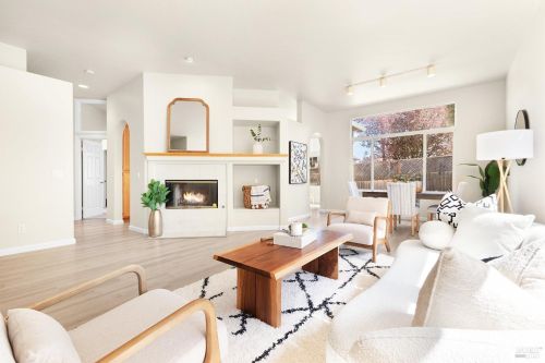 5518 Rainbow Cir, Santa Rosa CA  95409-4376 exterior