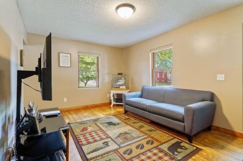 407 3rd St, New Johannesburg WI  54017-2012 exterior