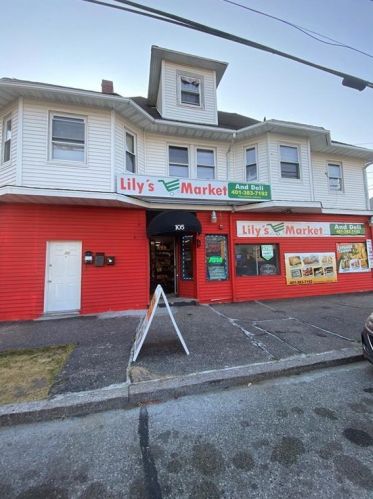 103 Reservoir Ave, Providence, RI 02907-3401