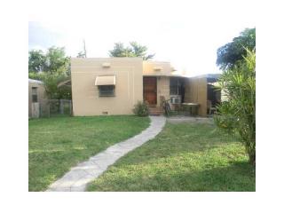 886 74th St, Miami, FL 33138-5234