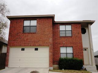 6570 Beech Trail Dr, Schertz TX  78109-3374 exterior