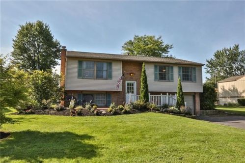 251 Blackwell Ln, Henrietta, NY 14467-9772