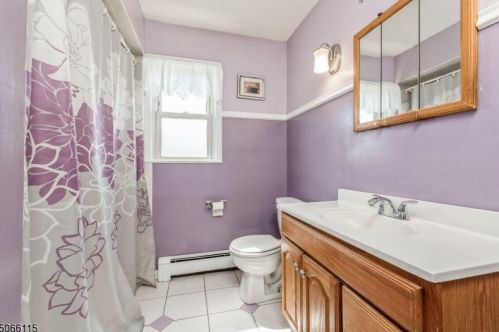 148 Galloping Hill Rd, Roselle Park NJ  07204-2427 exterior