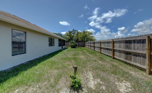 6568 Chugwater Cir, Port Saint Lucie FL  34983-2305 exterior