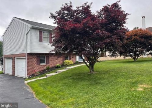 1400 Grandview Rd, Hanover, PA 17331-9542