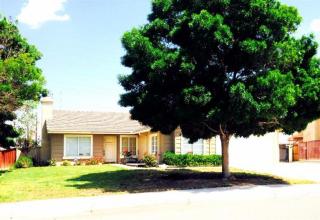 13007 Snowview Rd, Victorville, CA 92392-6706